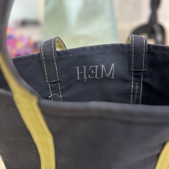 Vintage LL Bean Medium Tote Black with Olive Green Trim Handles  ‘MEH’ Monogram - Picture 4 of 12